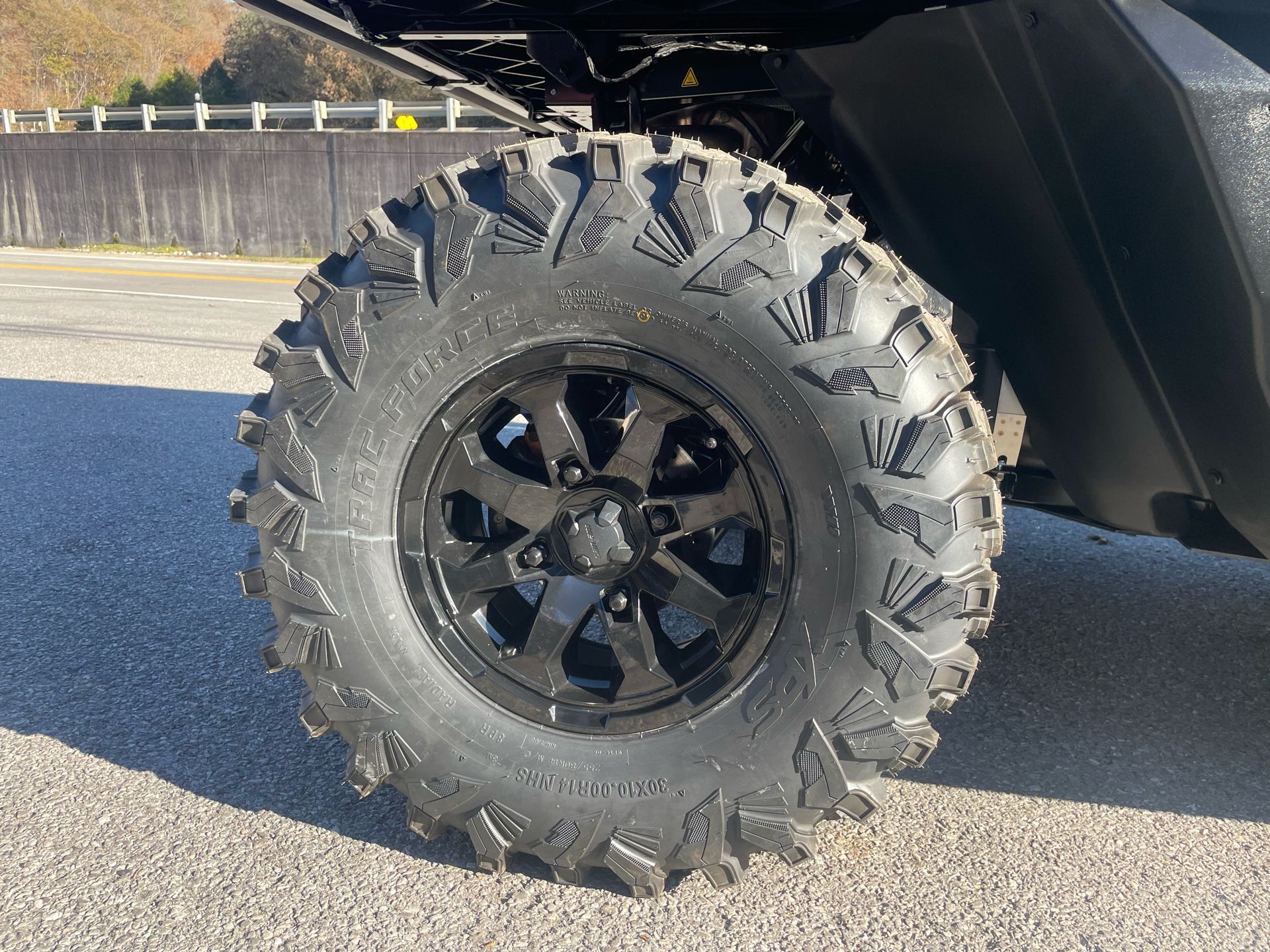 2024 Can-Am Defender MAX Limited in Pikeville, Kentucky - Photo 8