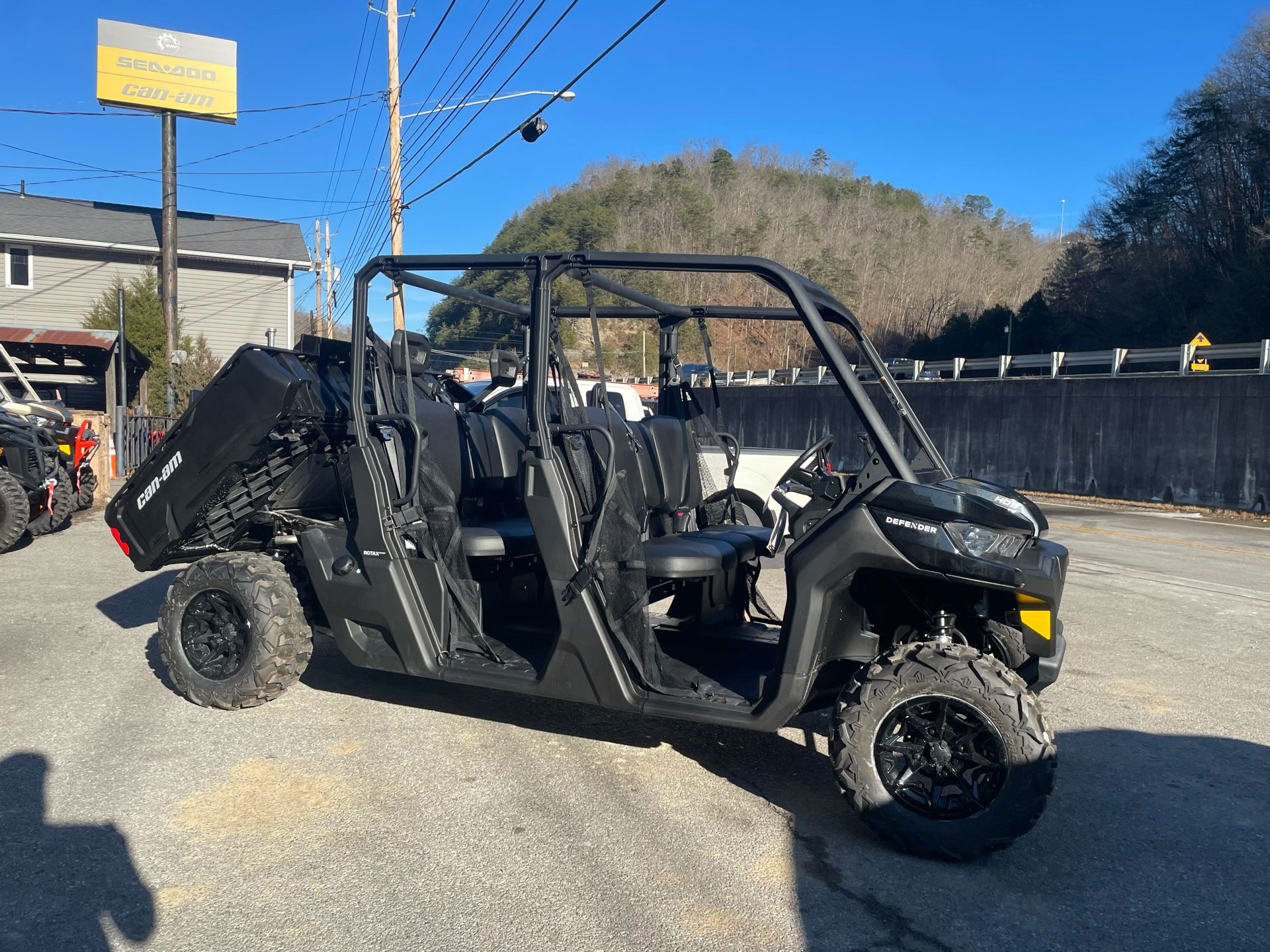 2023 Can-Am Defender MAX DPS HD9 in Pikeville, Kentucky - Photo 4