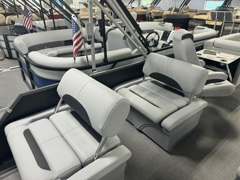 2024 Bentley Pontoons LEGACY 220 QUAD SWINGBACK in Somerset, Wisconsin - Photo 4