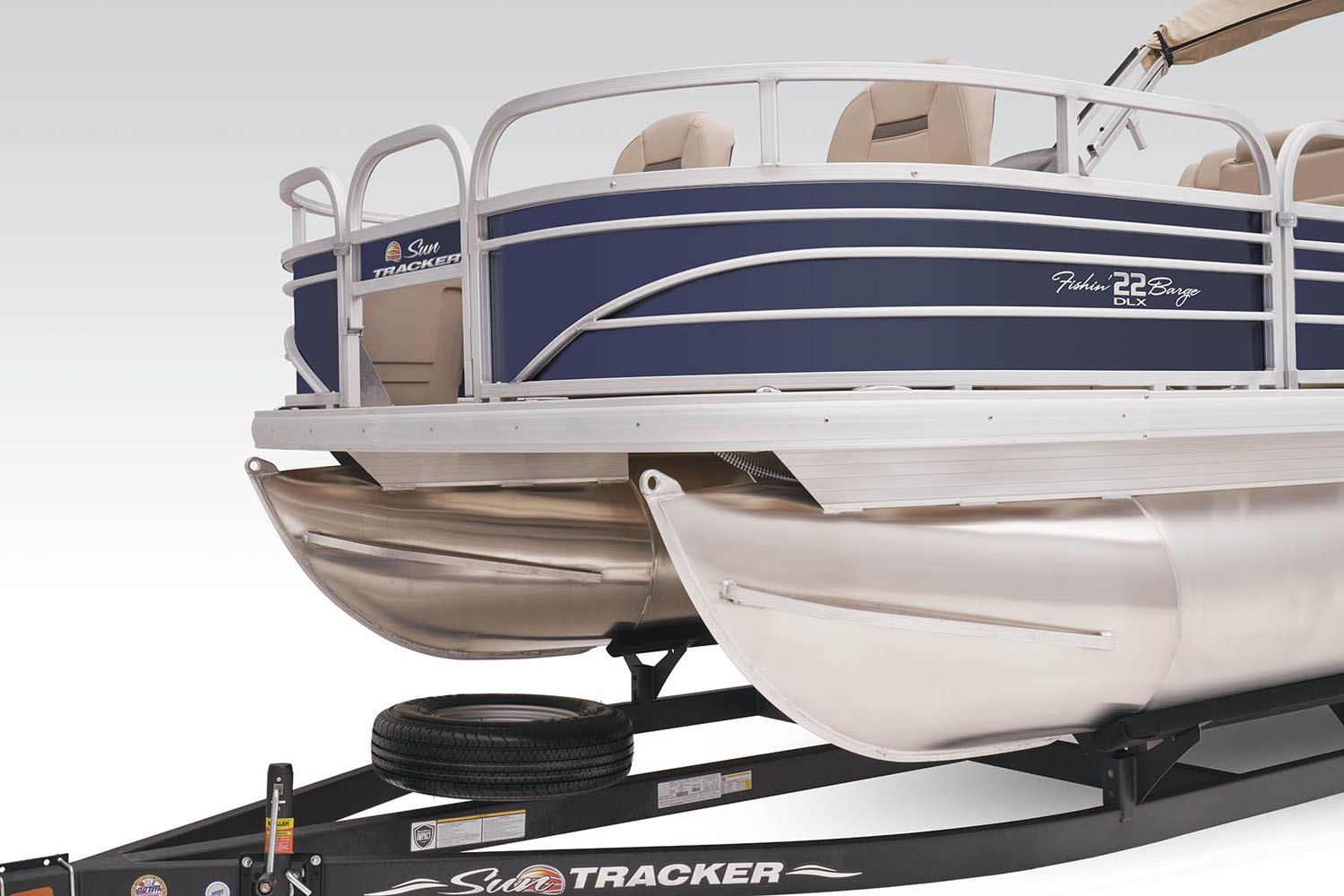 2024 Sun Tracker Fishin' Barge 22 DLX in Somerset, Wisconsin - Photo 11