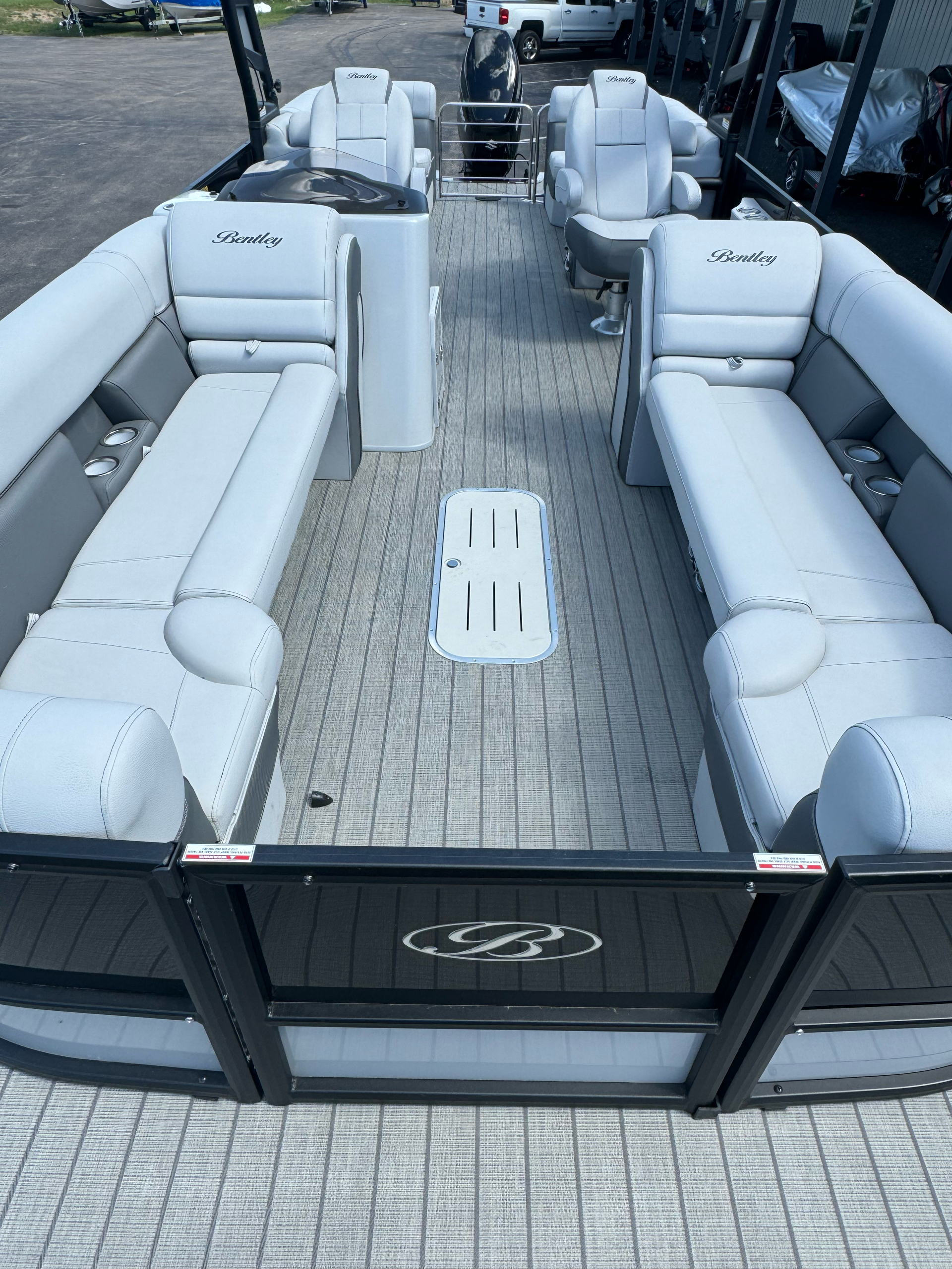 2023 Bentley Pontoons 253 Admiral in Somerset, Wisconsin - Photo 6