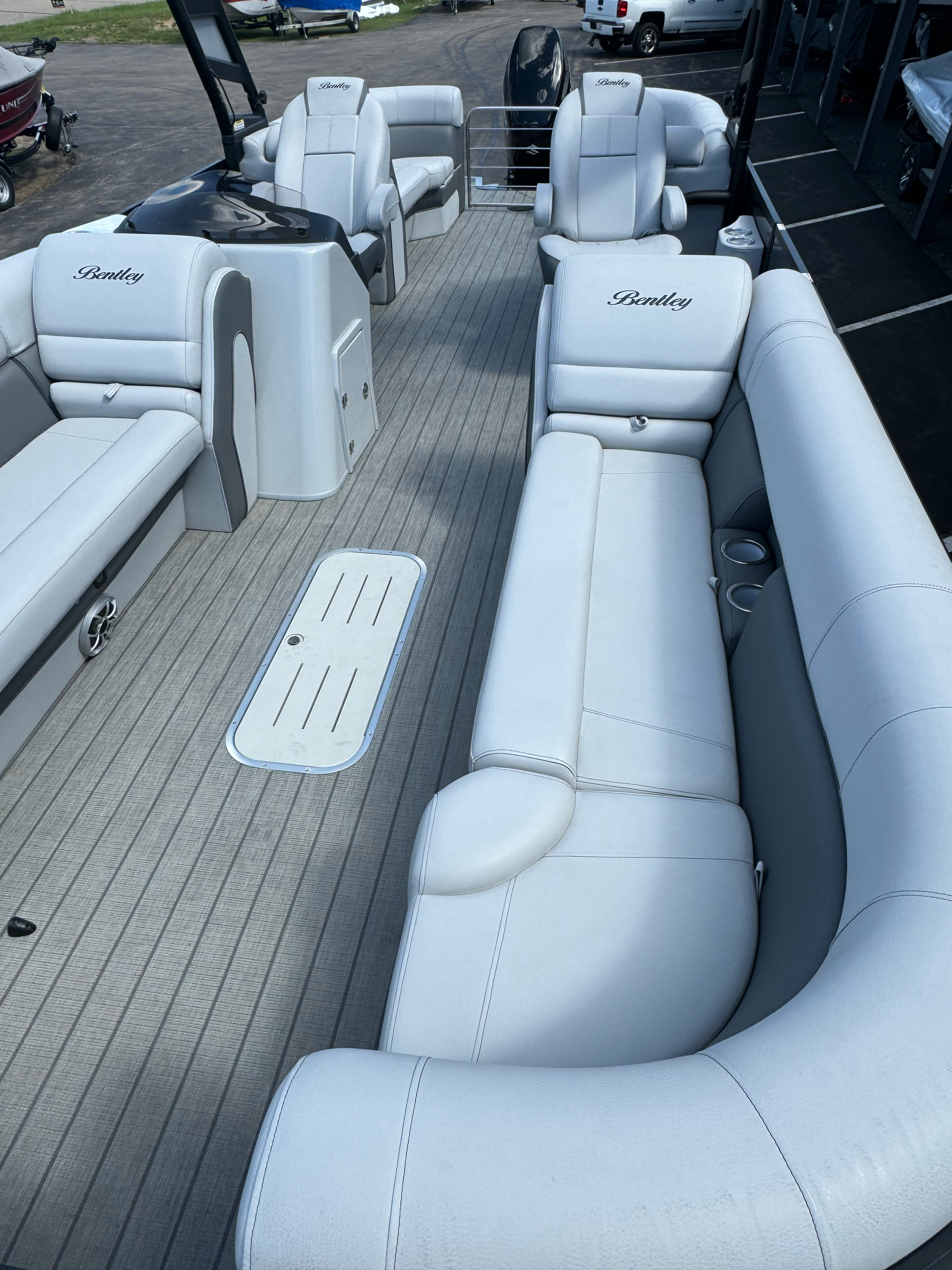 2023 Bentley Pontoons 253 Admiral in Somerset, Wisconsin - Photo 8