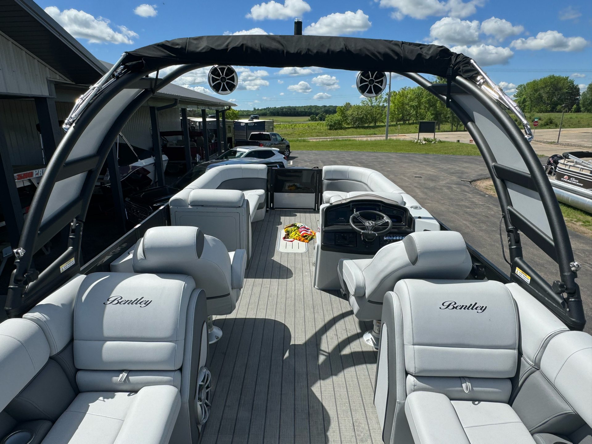 2023 Bentley Pontoons 253 Admiral in Somerset, Wisconsin - Photo 25