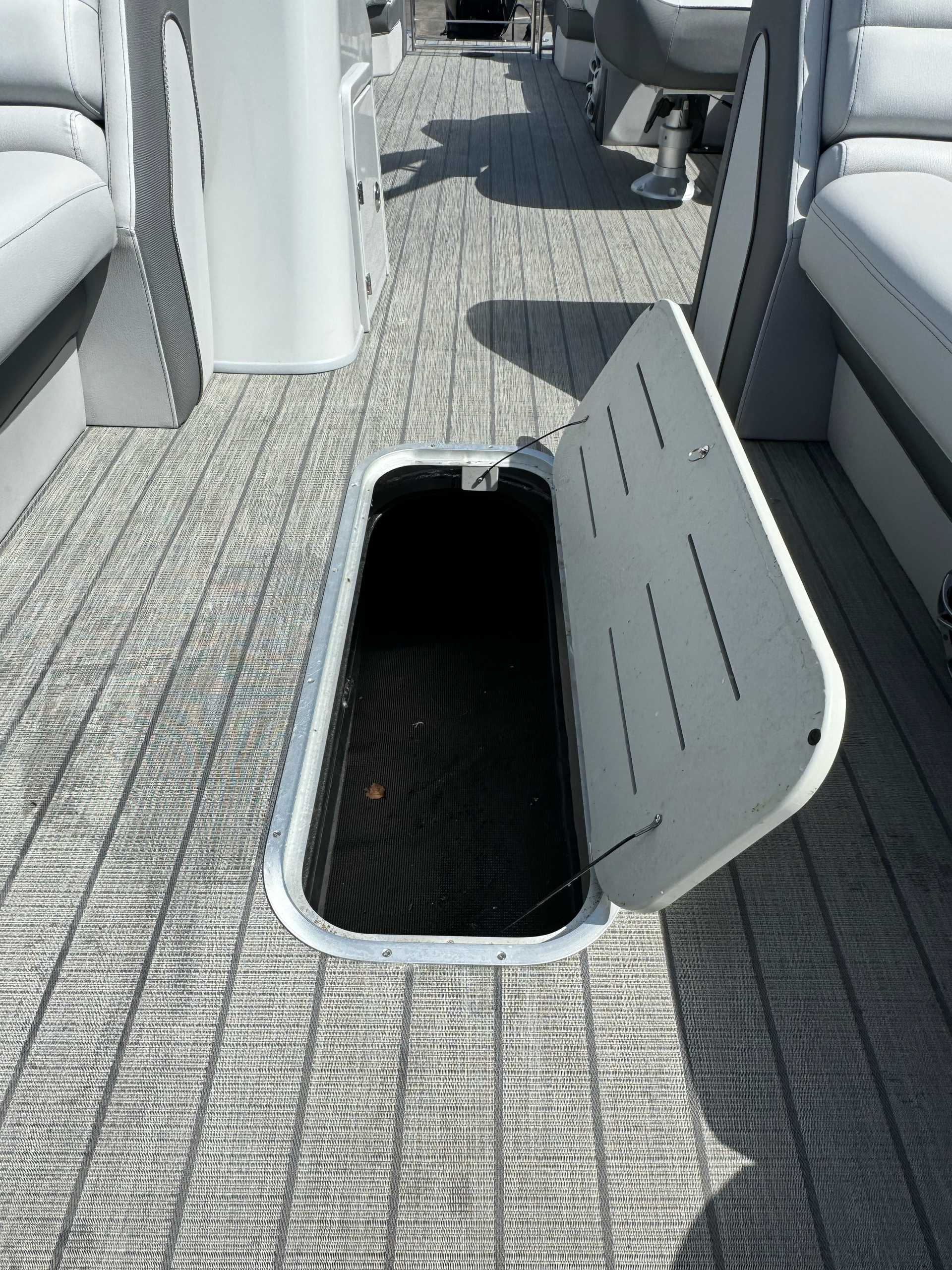 2023 Bentley Pontoons 253 Admiral in Somerset, Wisconsin - Photo 28