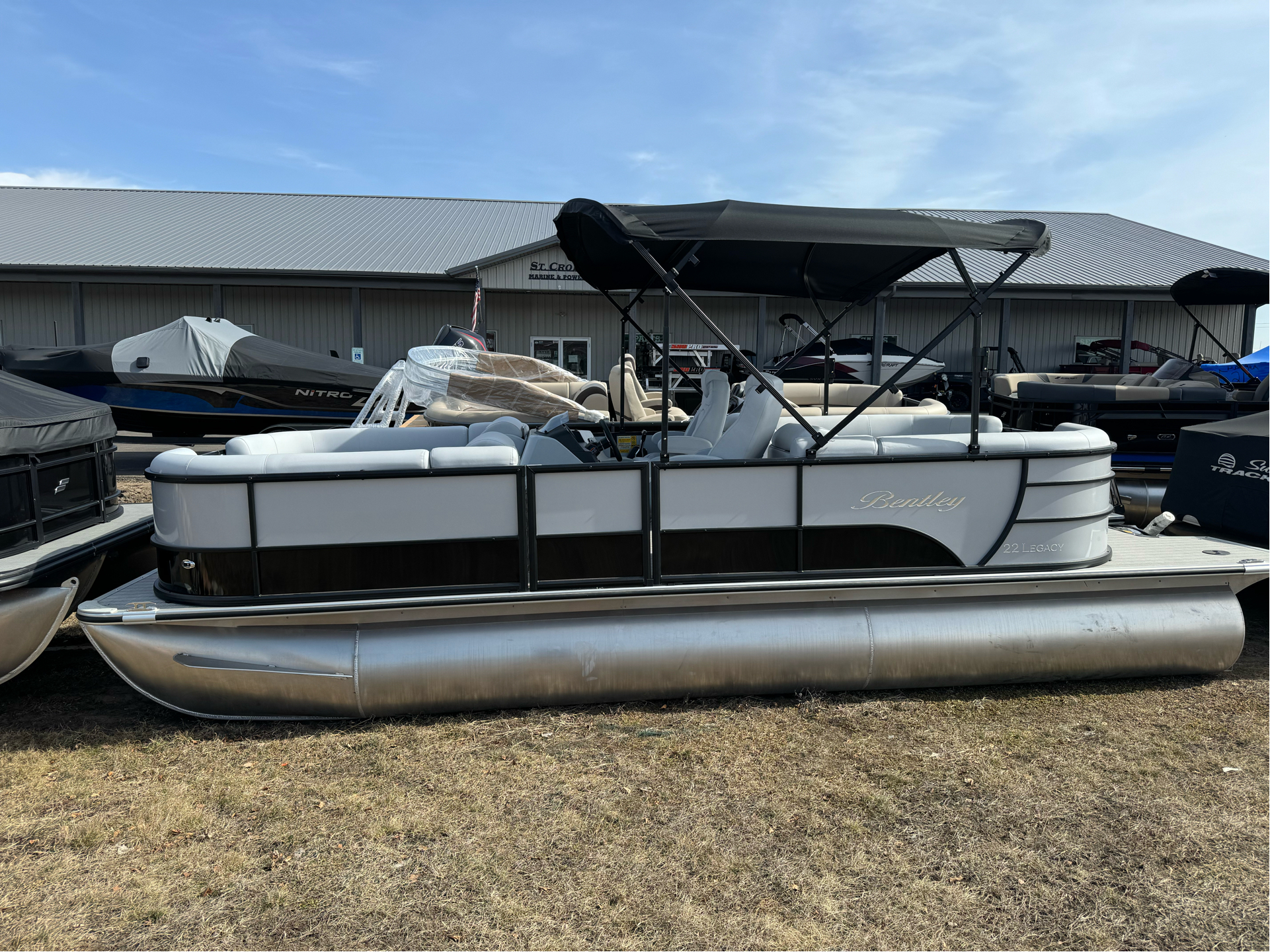 2024 Bentley Pontoons LEGACY 220 NAVIGATOR in Somerset, Wisconsin - Photo 1