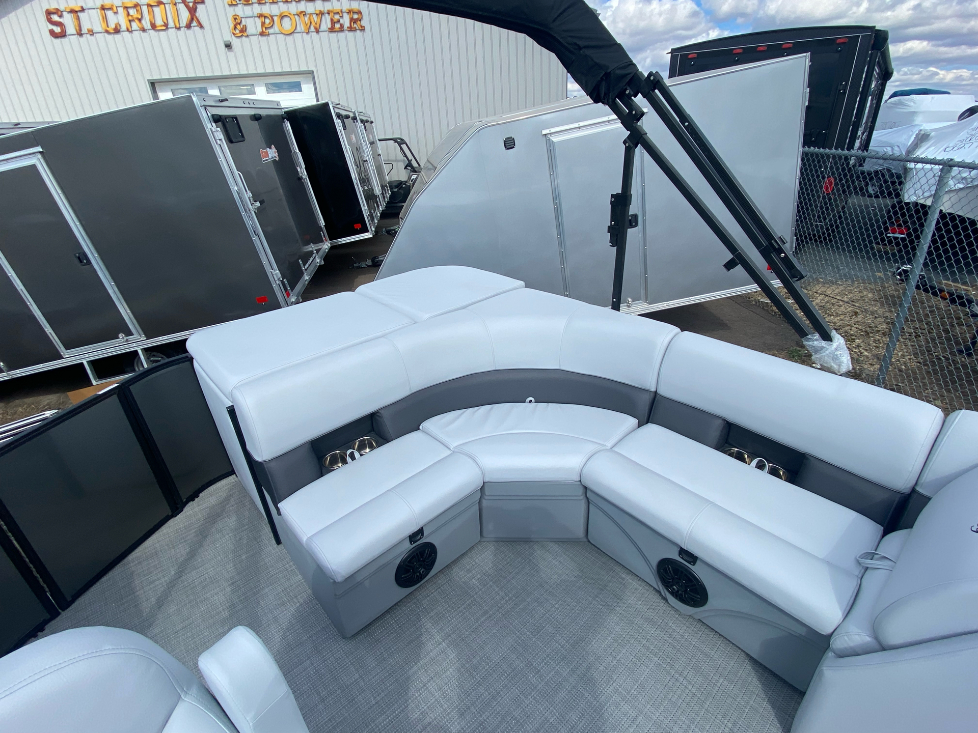 2024 Bentley Pontoons LEGACY 200 FORWARD FISH in Somerset, Wisconsin - Photo 4