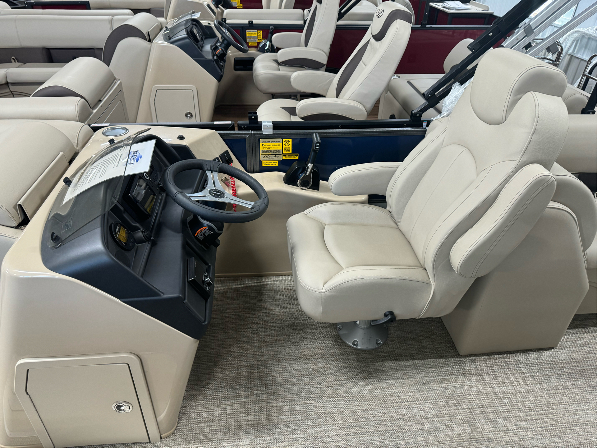 2024 Bentley Pontoons LEGACY 223 NAVIGATOR in Somerset, Wisconsin - Photo 9