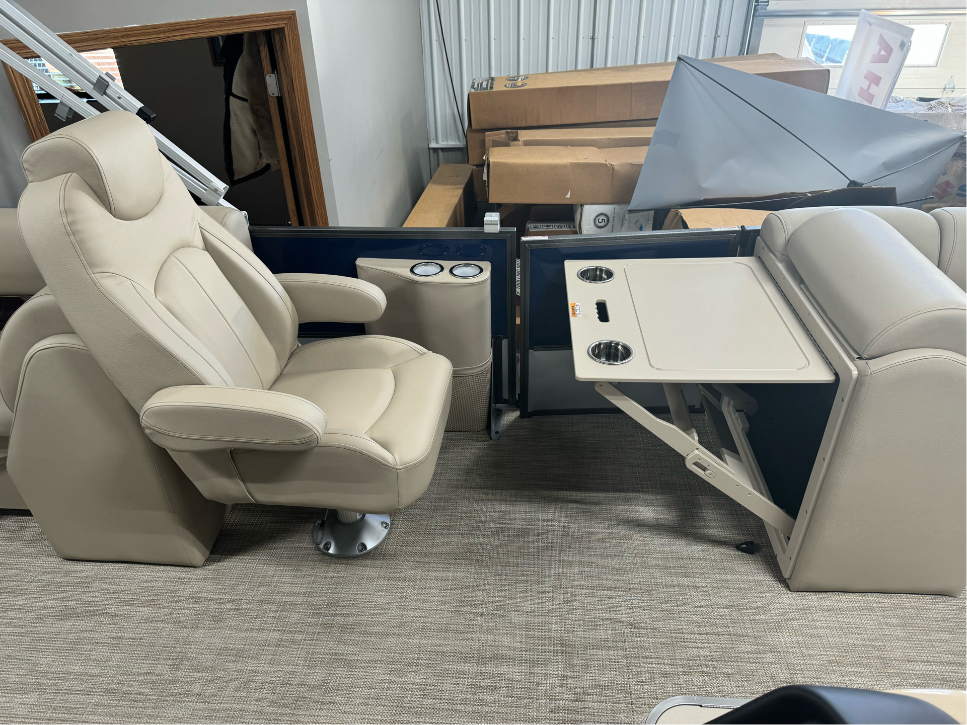 2024 Bentley Pontoons LEGACY 223 NAVIGATOR in Somerset, Wisconsin - Photo 11