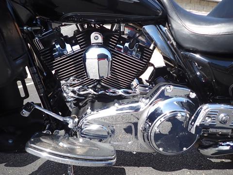 2009 Harley-Davidson Ultra Classic® Electra Glide® in Massillon, Ohio - Photo 8