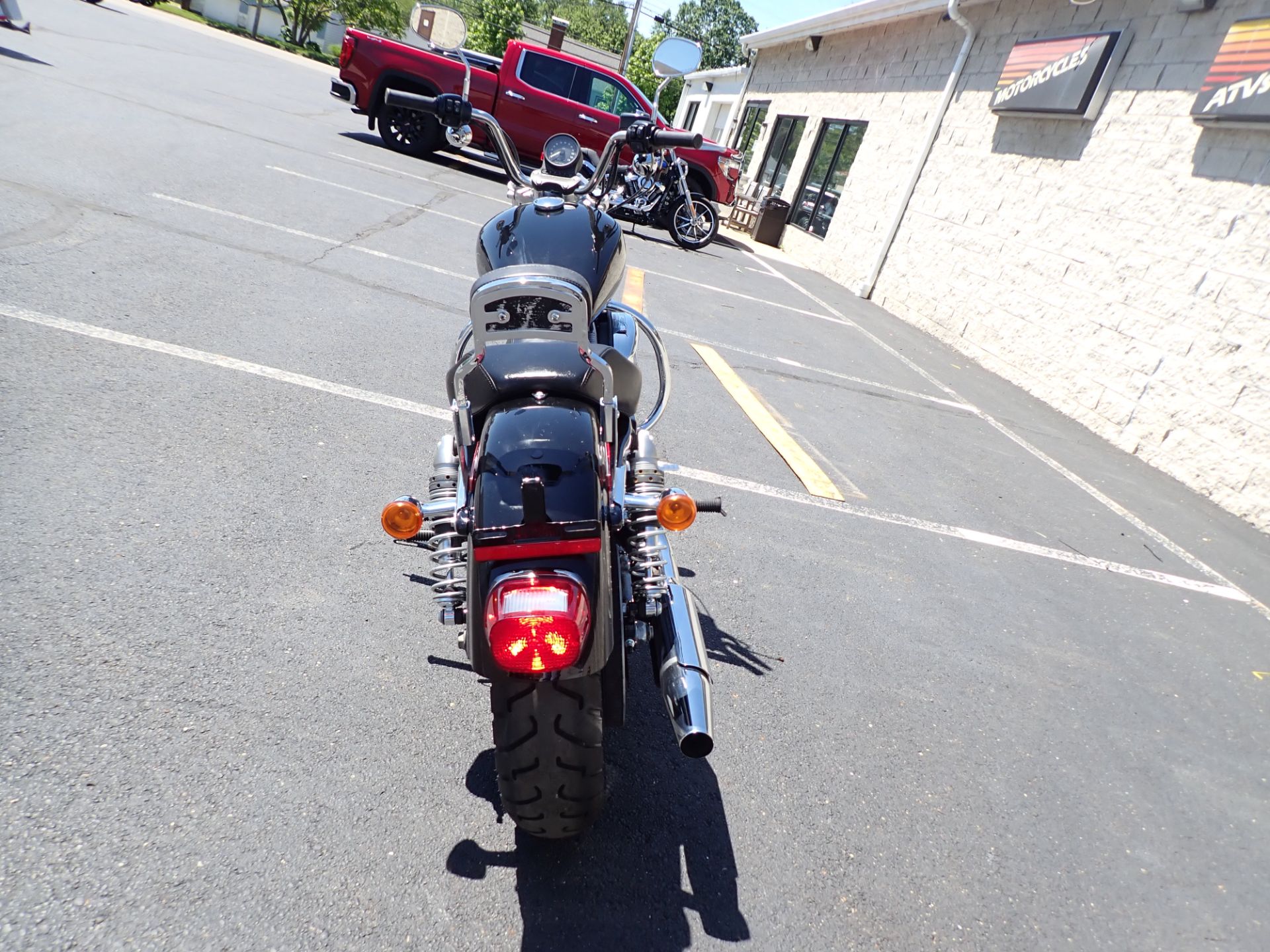 2017 Harley-Davidson Superlow® in Massillon, Ohio - Photo 16