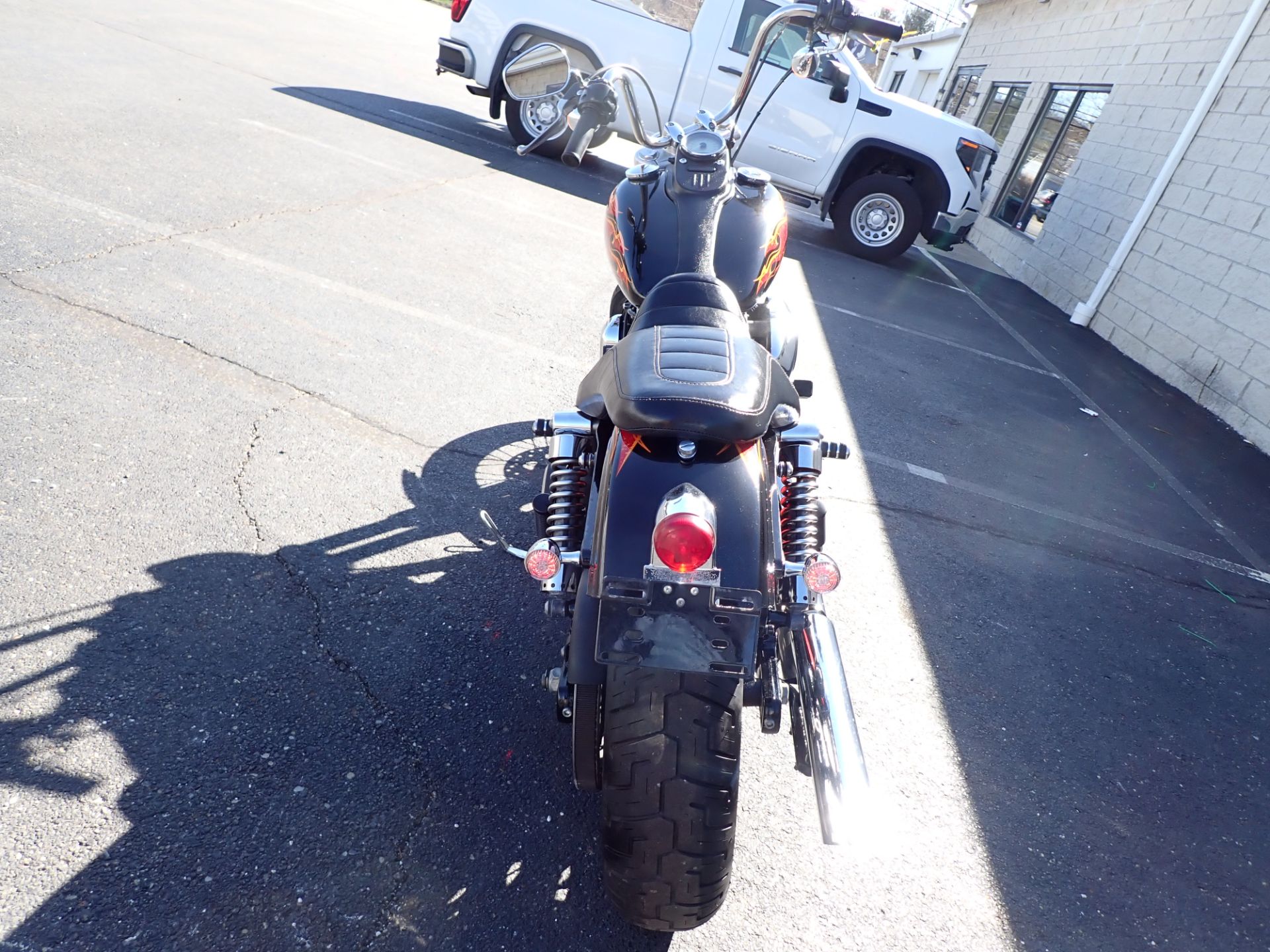 2011 Harley-Davidson Dyna® Street Bob® in Massillon, Ohio - Photo 17