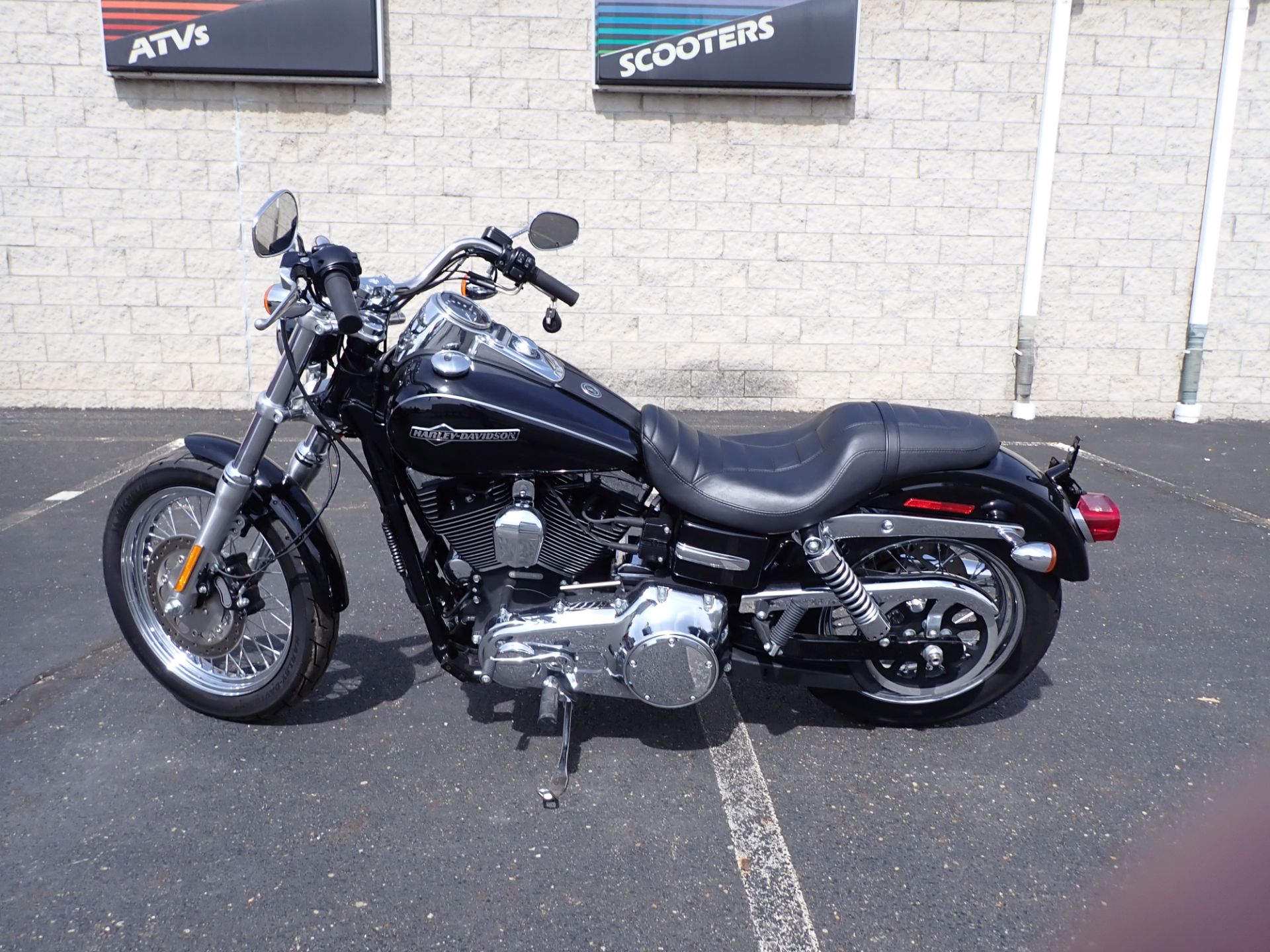 2013 Harley-Davidson Dyna® Super Glide® Custom in Massillon, Ohio - Photo 6