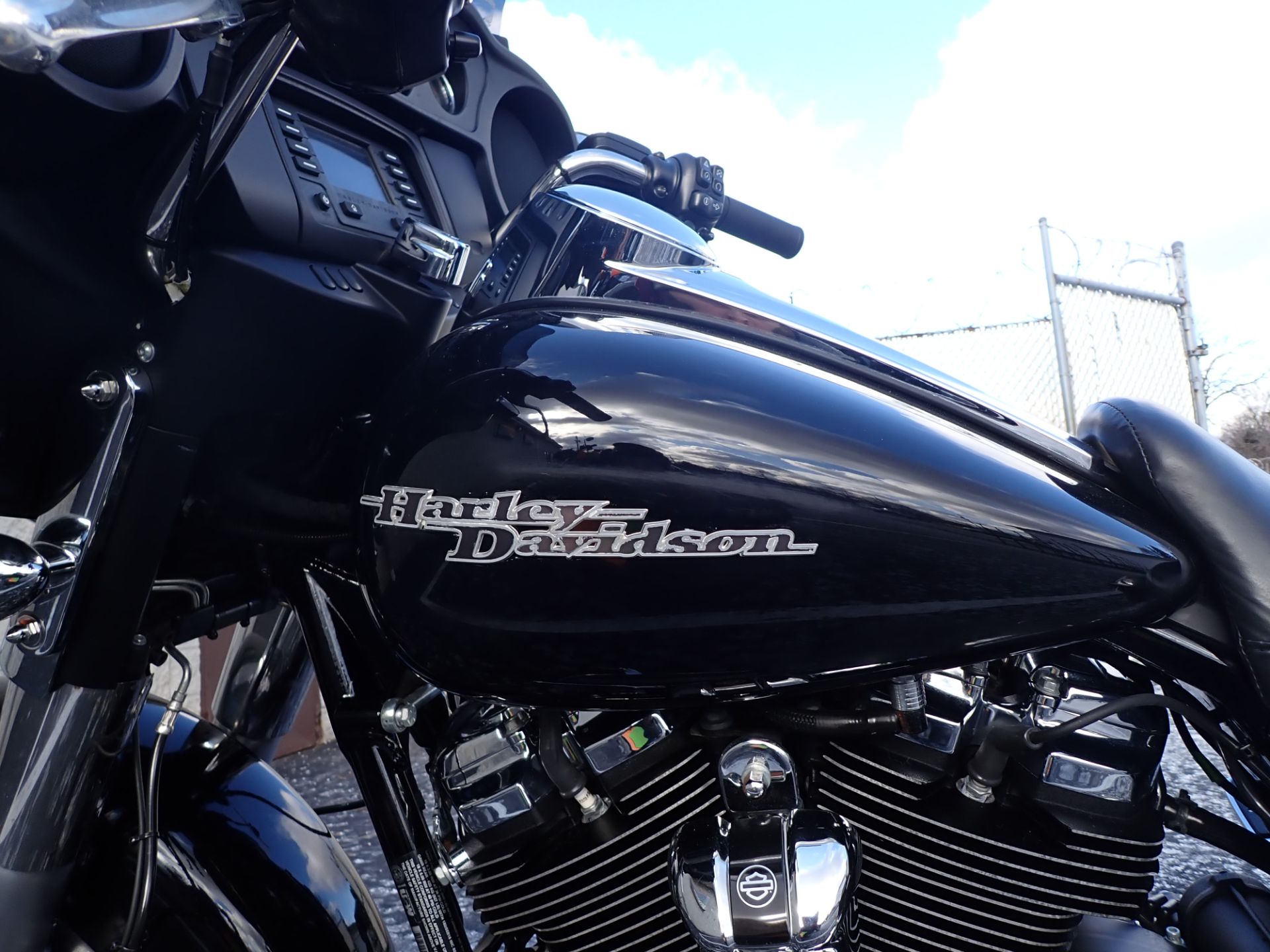 2020 Harley-Davidson Street Glide® in Massillon, Ohio - Photo 11