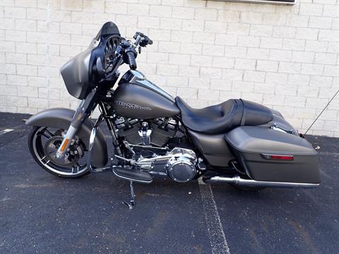 2018 Harley-Davidson Street Glide® in Massillon, Ohio - Photo 12
