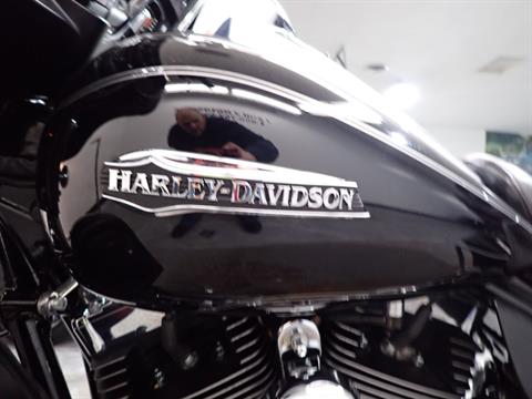 2016 Harley-Davidson Electra Glide® Ultra Classic® in Massillon, Ohio - Photo 15