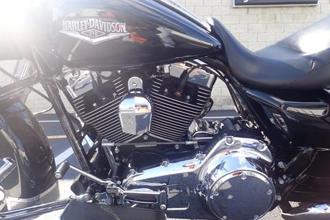 2015 Harley-Davidson Road King® in Massillon, Ohio - Photo 8