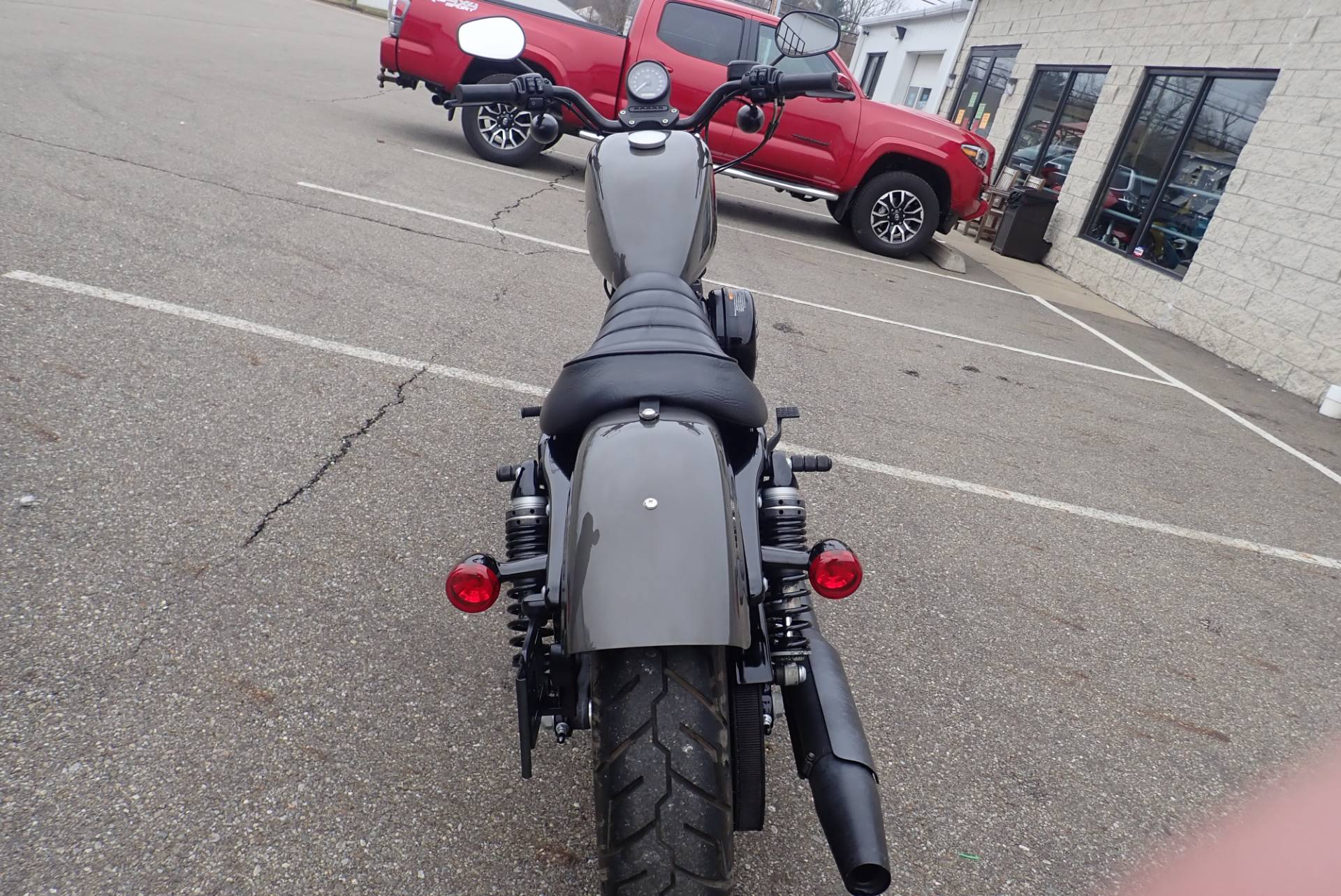 2019 Harley-Davidson Iron 883™ in Massillon, Ohio - Photo 16