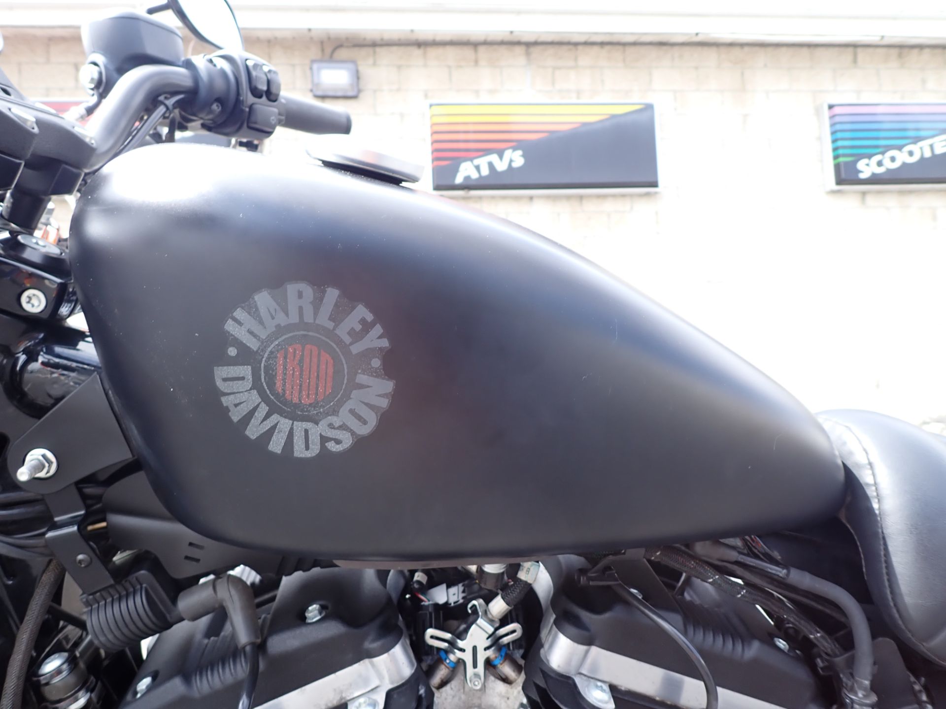 2020 Harley-Davidson Iron 883™ in Massillon, Ohio - Photo 9
