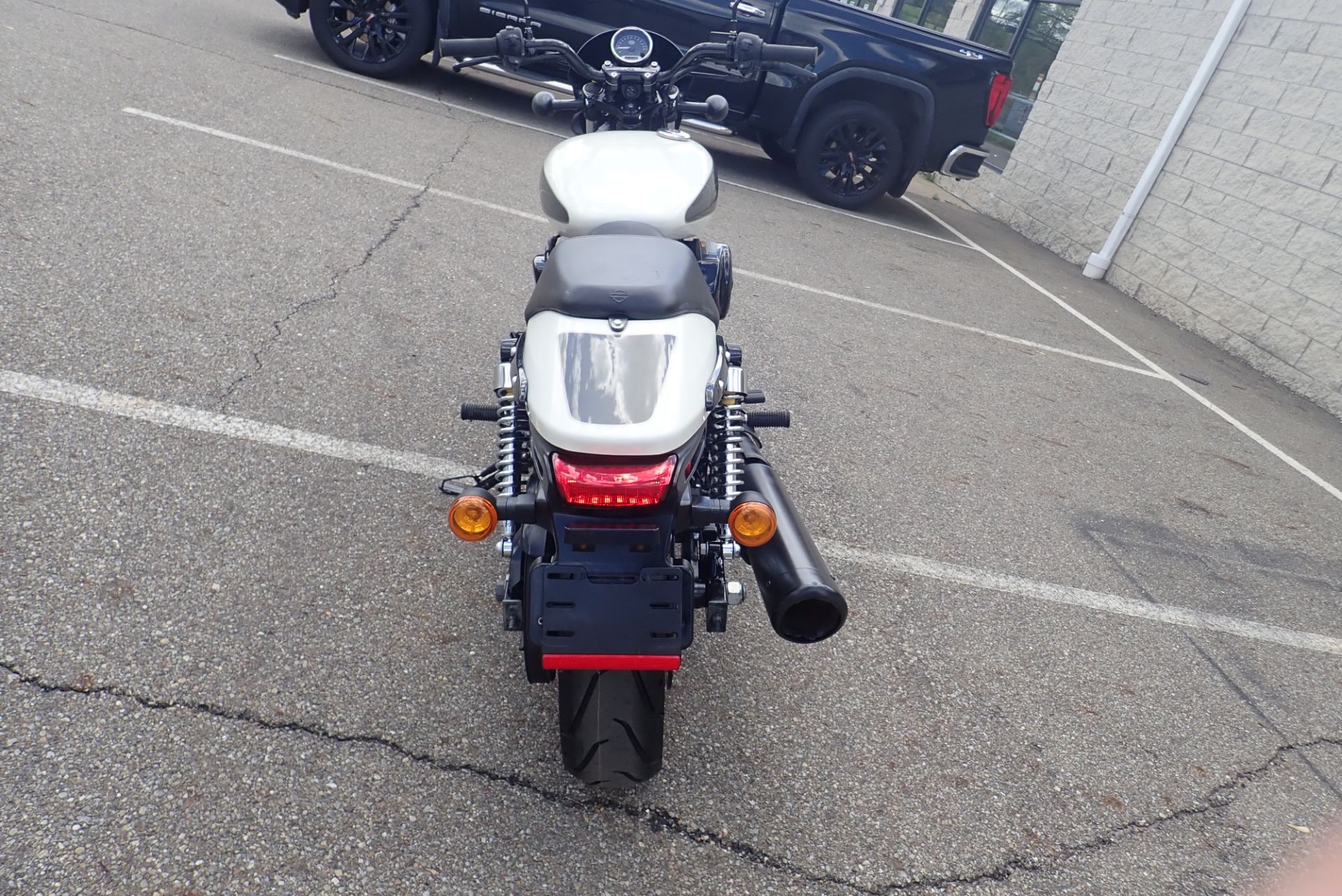 2018 Harley-Davidson Street Rod® in Massillon, Ohio - Photo 16