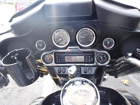 2011 Harley-Davidson Ultra Classic® Electra Glide® in Massillon, Ohio - Photo 14