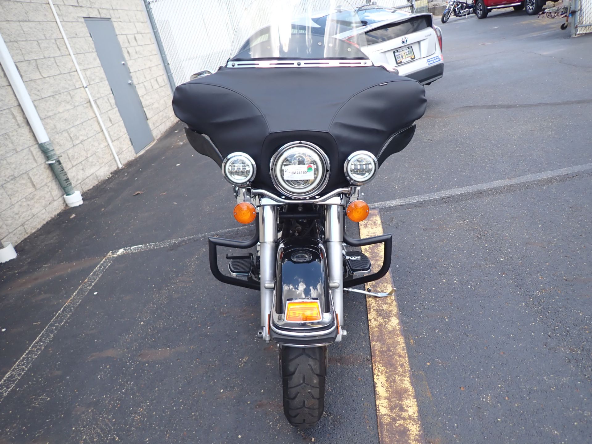 2011 Harley-Davidson Ultra Classic® Electra Glide® in Massillon, Ohio - Photo 7