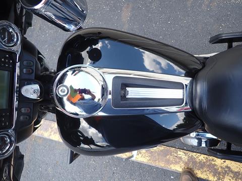 2011 Harley-Davidson Ultra Classic® Electra Glide® in Massillon, Ohio - Photo 11