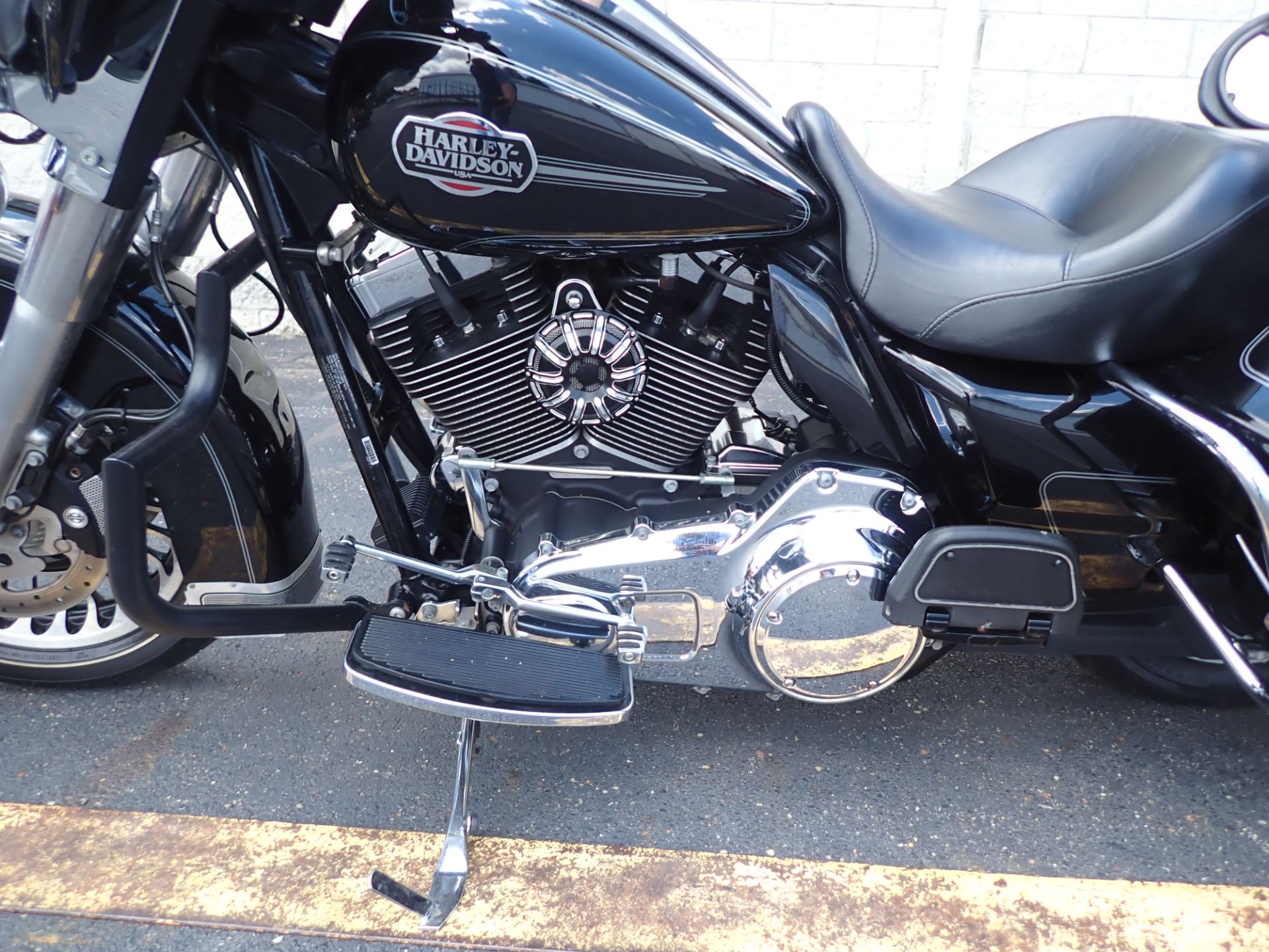 2011 Harley-Davidson Ultra Classic® Electra Glide® in Massillon, Ohio - Photo 16