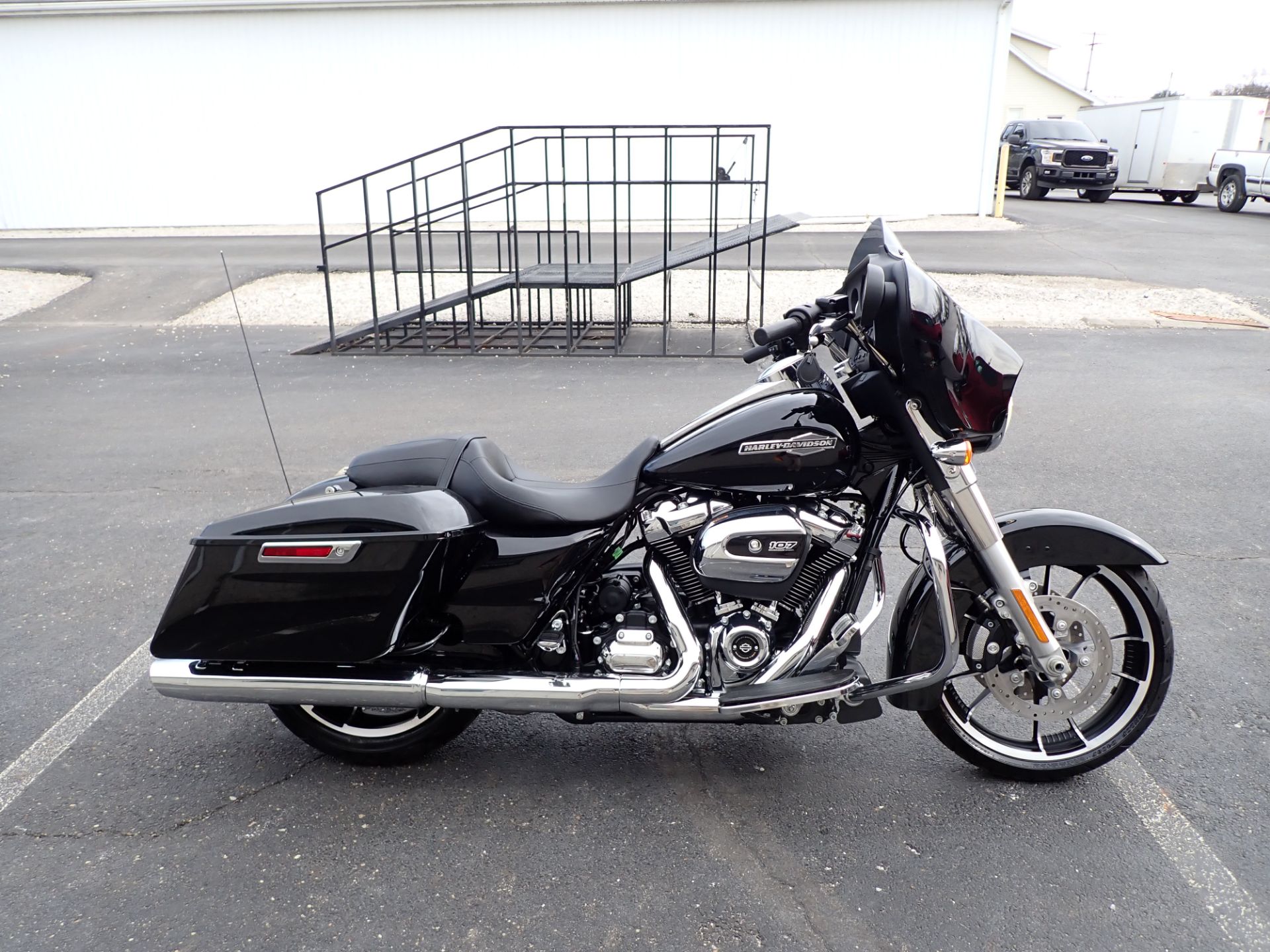 2021 Harley-Davidson Street Glide® in Massillon, Ohio - Photo 1