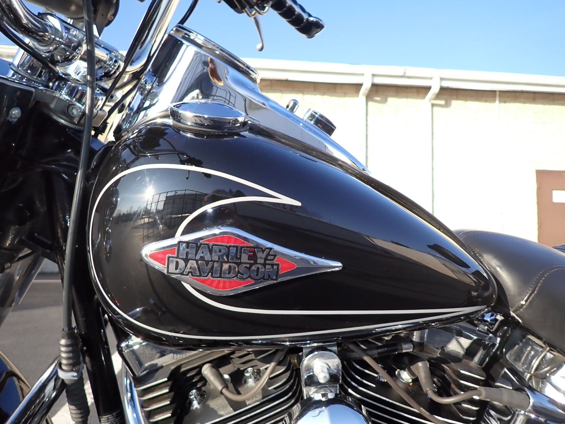 2011 Harley-Davidson Heritage Softail® Classic in Massillon, Ohio - Photo 6