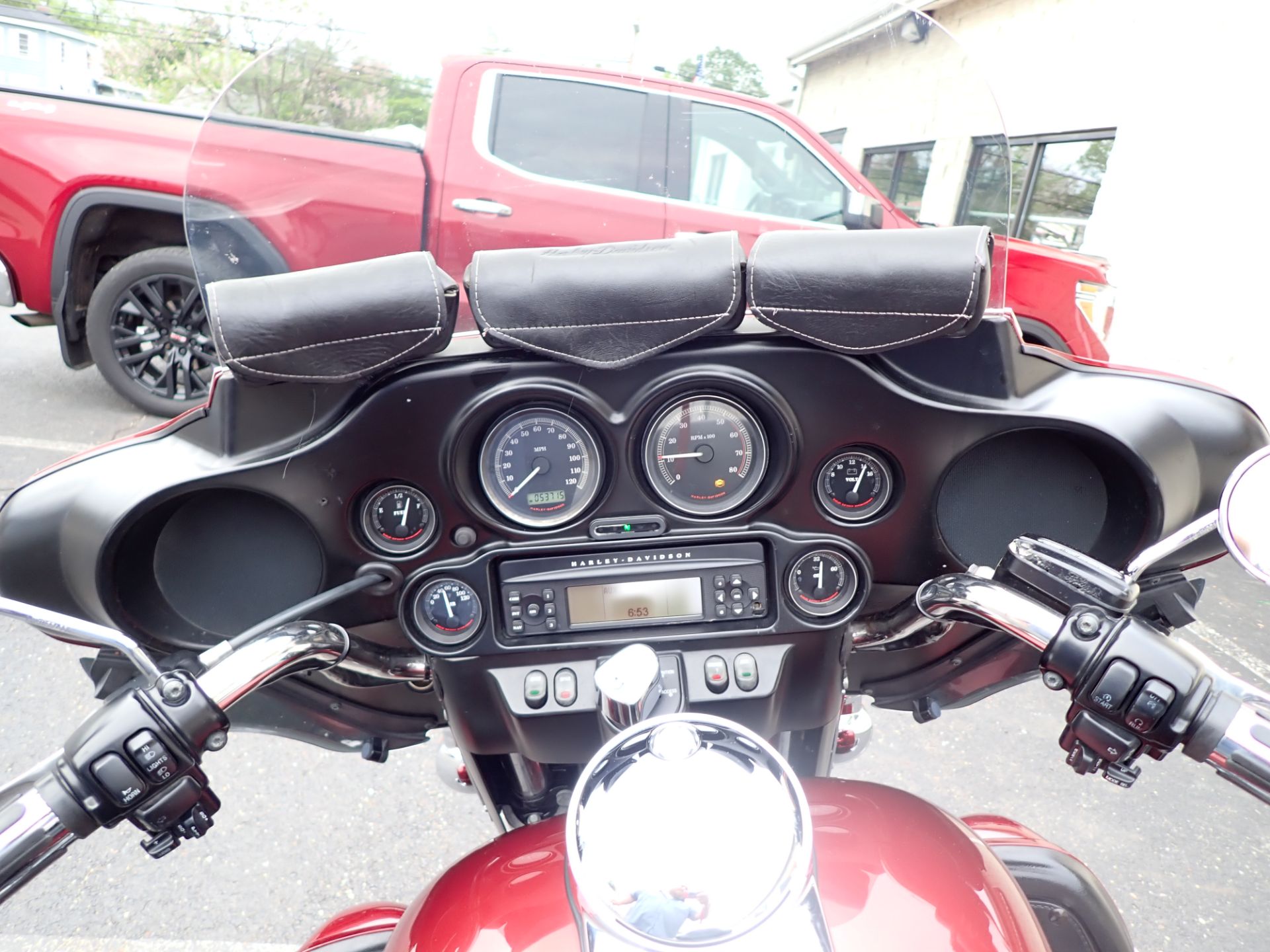 2010 Harley-Davidson Ultra Classic® Electra Glide® in Massillon, Ohio - Photo 10