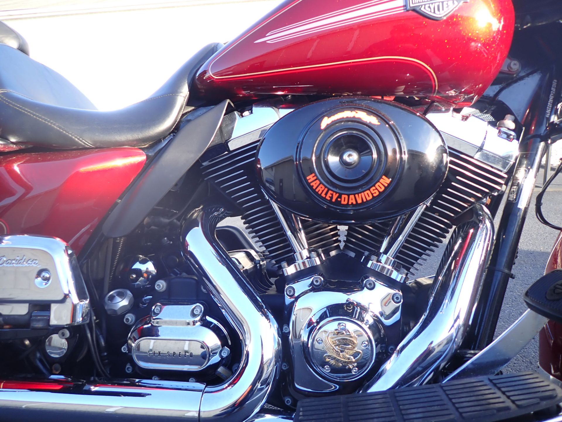 2010 Harley-Davidson Ultra Classic® Electra Glide® in Massillon, Ohio - Photo 4