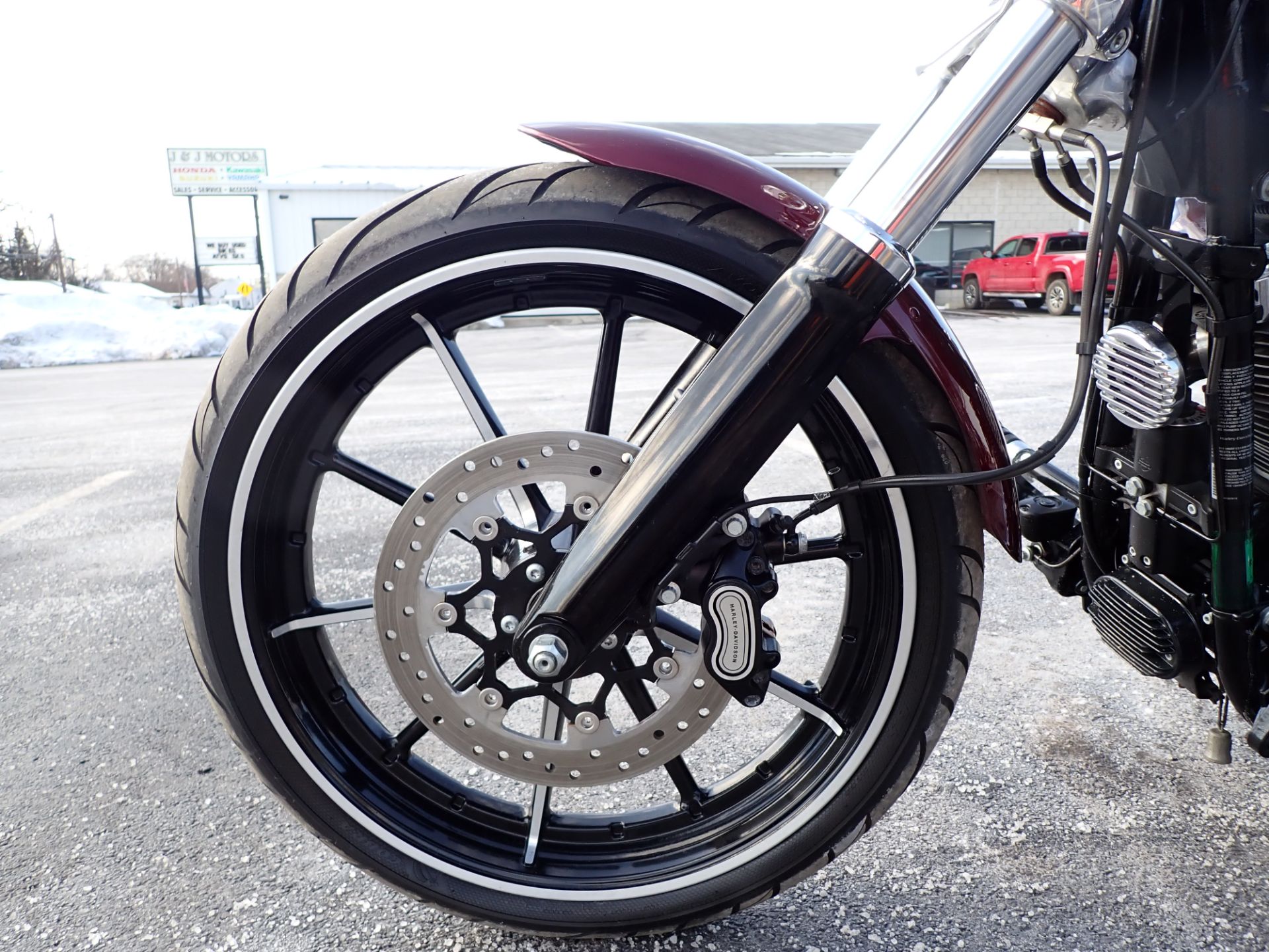 2015 Harley-Davidson Breakout® in Massillon, Ohio - Photo 11