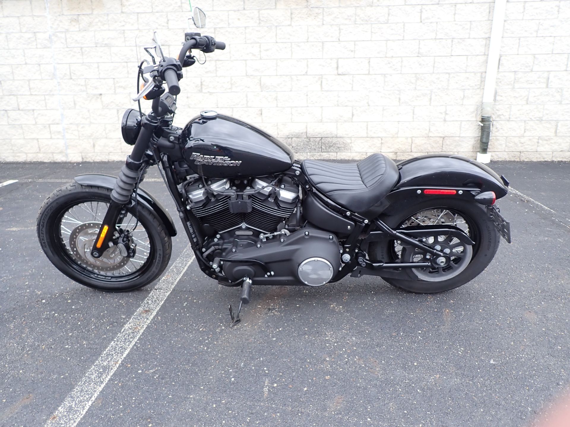 2020 Harley-Davidson Street Bob® in Massillon, Ohio - Photo 6