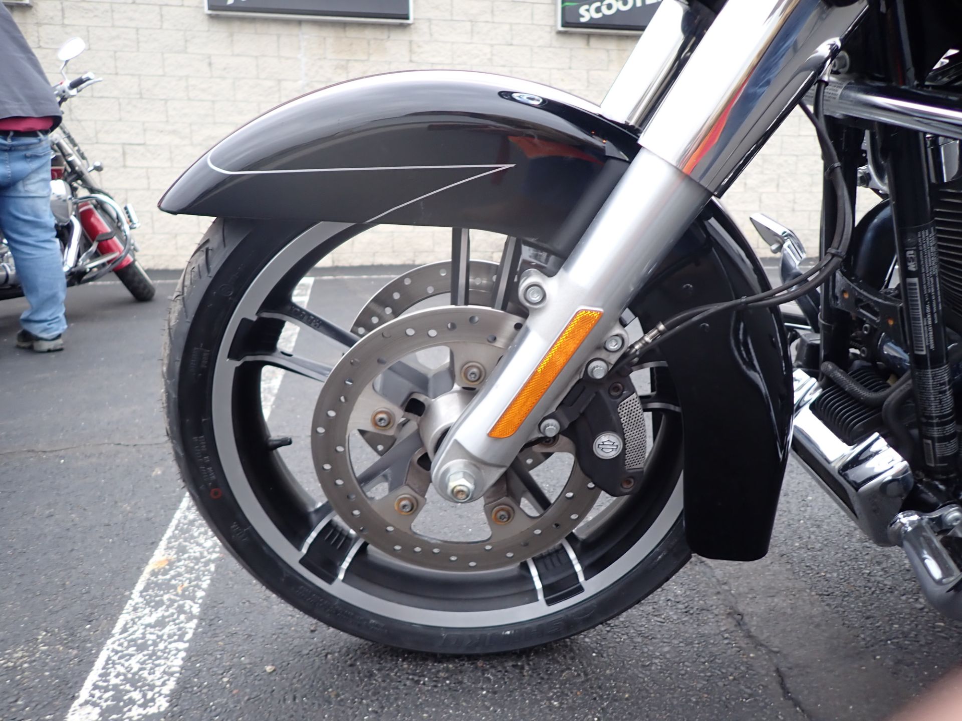 2015 Harley-Davidson Street Glide® Special in Massillon, Ohio - Photo 11