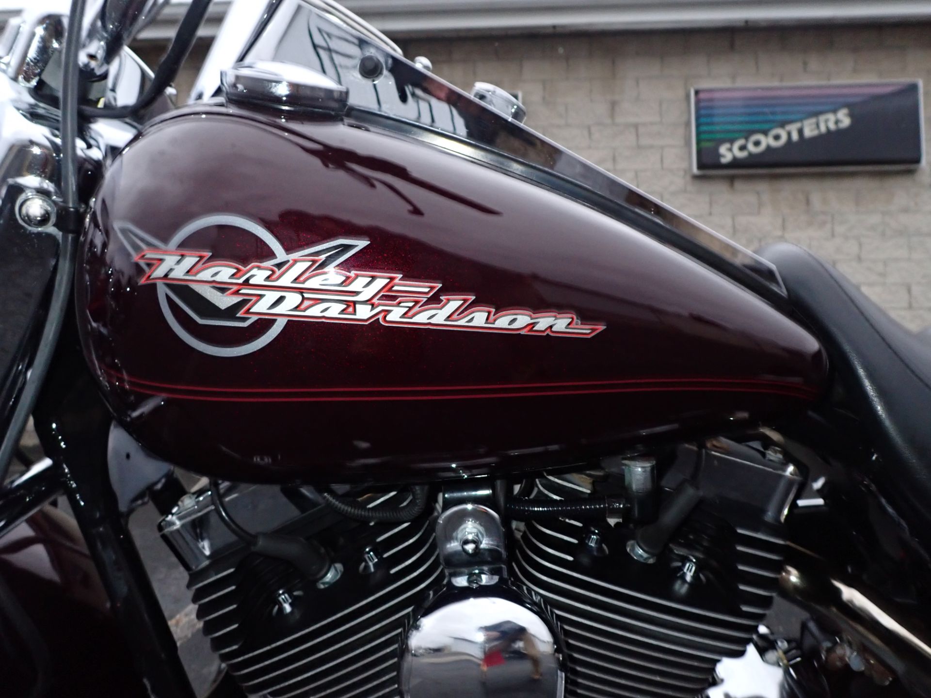 2005 Harley-Davidson FLHR/FLHRI Road King® in Massillon, Ohio - Photo 9
