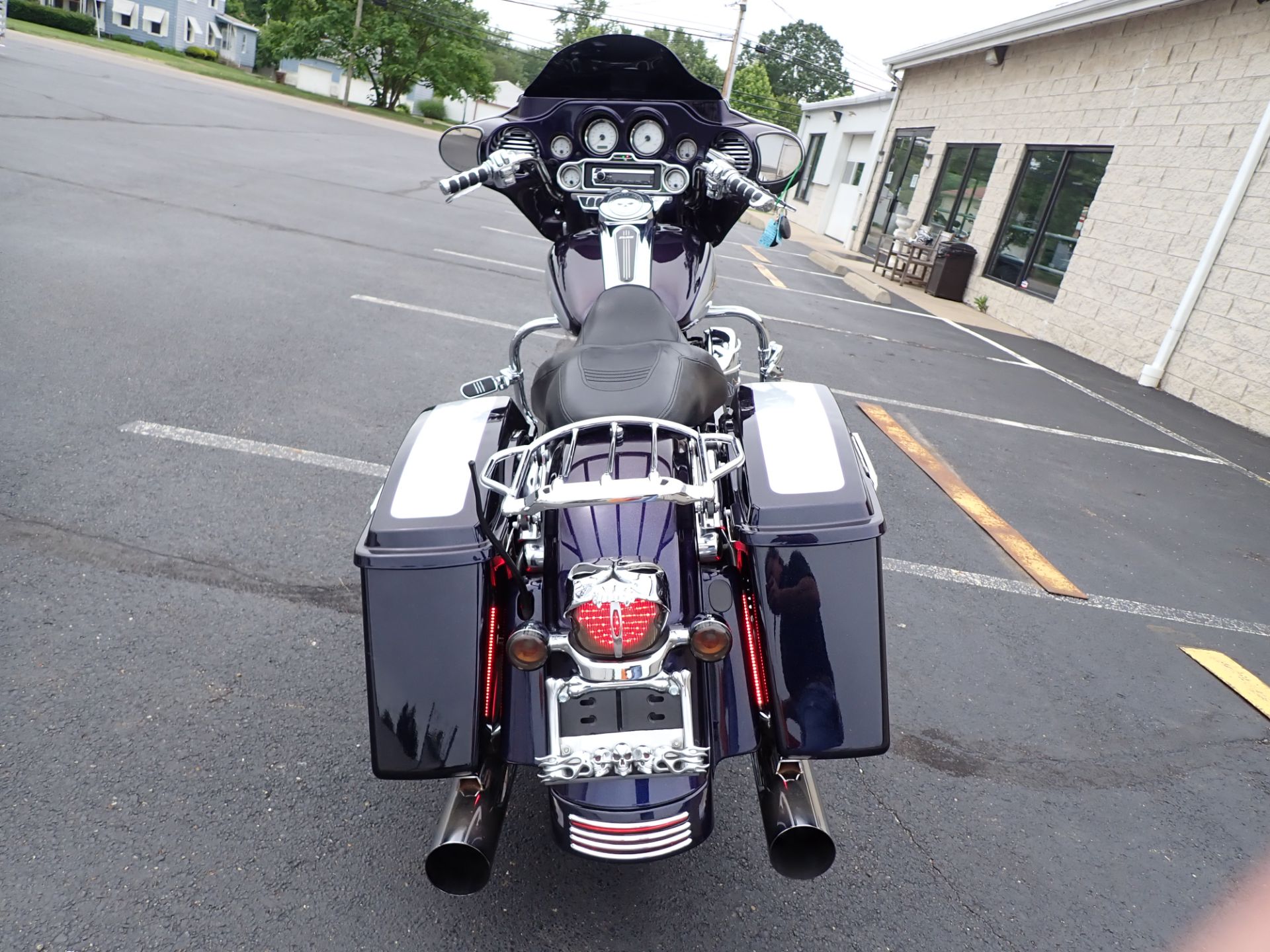 2009 Harley-Davidson Street Glide® in Massillon, Ohio - Photo 18