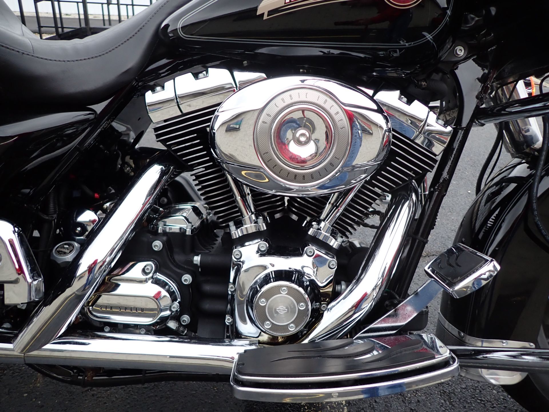 2007 Harley-Davidson Electra Glide® Classic in Massillon, Ohio - Photo 4