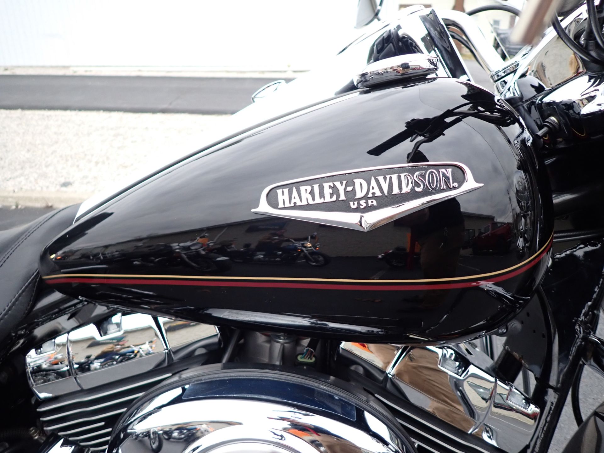 2001 Harley-Davidson FLHRCI Road King® Classic in Massillon, Ohio - Photo 3