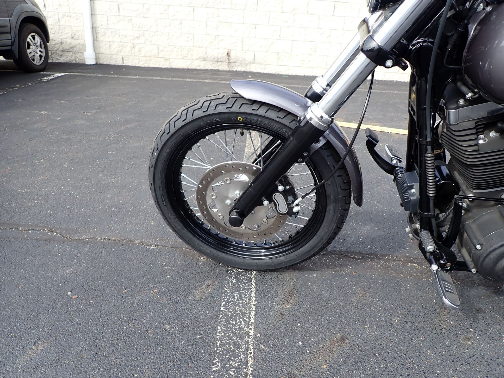 2014 Harley-Davidson Dyna® Street Bob® in Massillon, Ohio - Photo 12