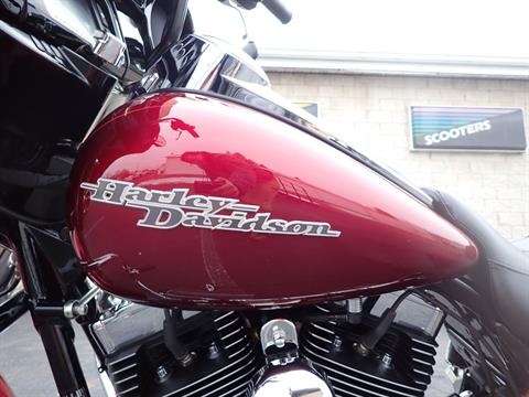 2016 Harley-Davidson Street Glide® Special in Massillon, Ohio - Photo 9