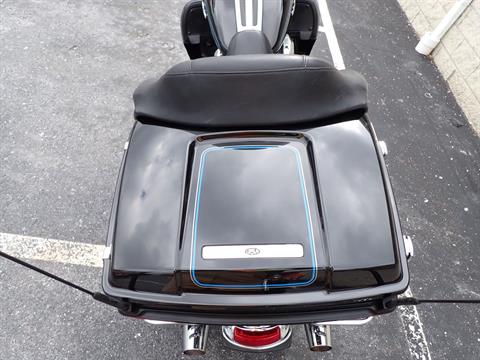2011 Harley-Davidson Ultra Classic® Electra Glide® in Massillon, Ohio - Photo 17