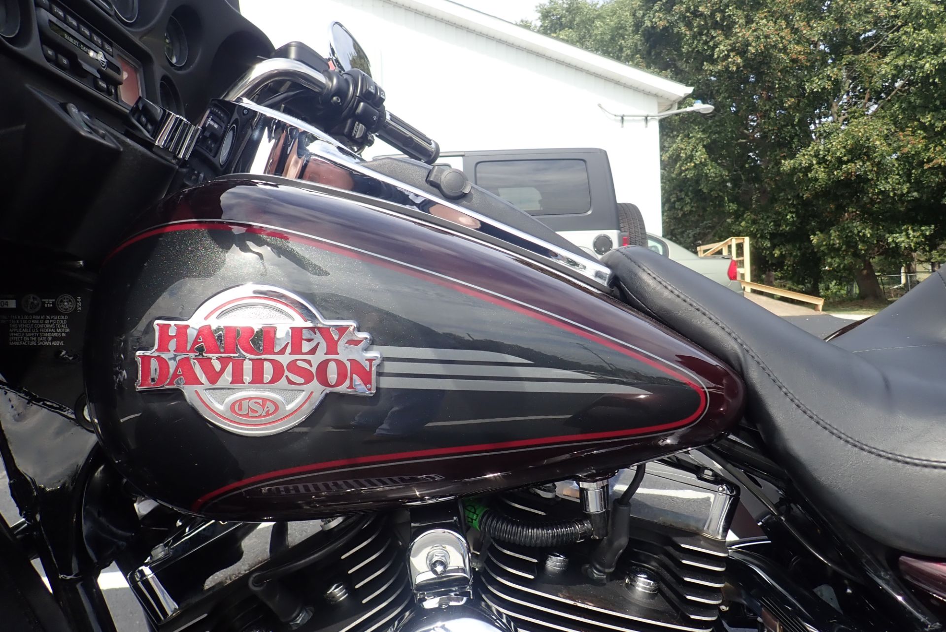 2005 Harley-Davidson FLHTCUI Ultra Classic® Electra Glide® in Massillon, Ohio - Photo 11