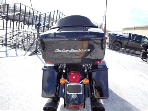 2011 Harley-Davidson Road Glide® Ultra in Massillon, Ohio - Photo 20