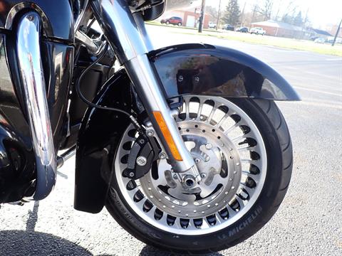 2011 Harley-Davidson Road Glide® Ultra in Massillon, Ohio - Photo 2