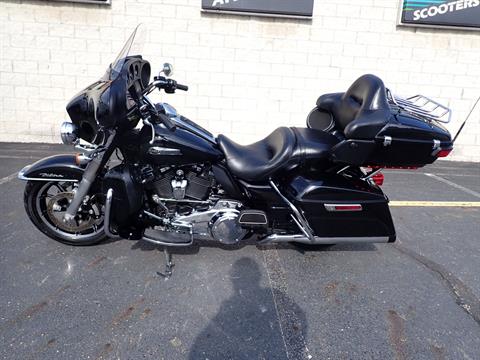 2019 Harley-Davidson Electra Glide® Ultra Classic® in Massillon, Ohio - Photo 14