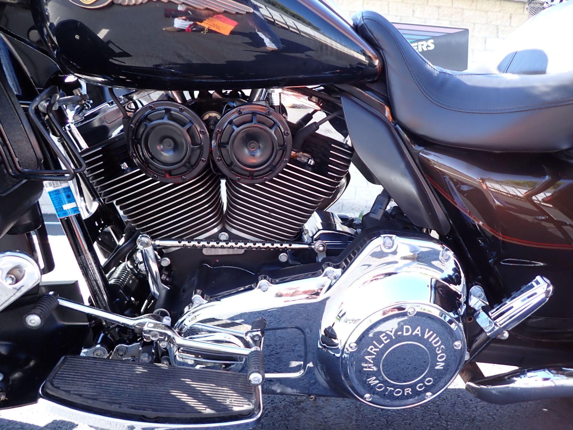 2013 Harley-Davidson Electra Glide® Ultra Limited 110th Anniversary Edition in Massillon, Ohio - Photo 8