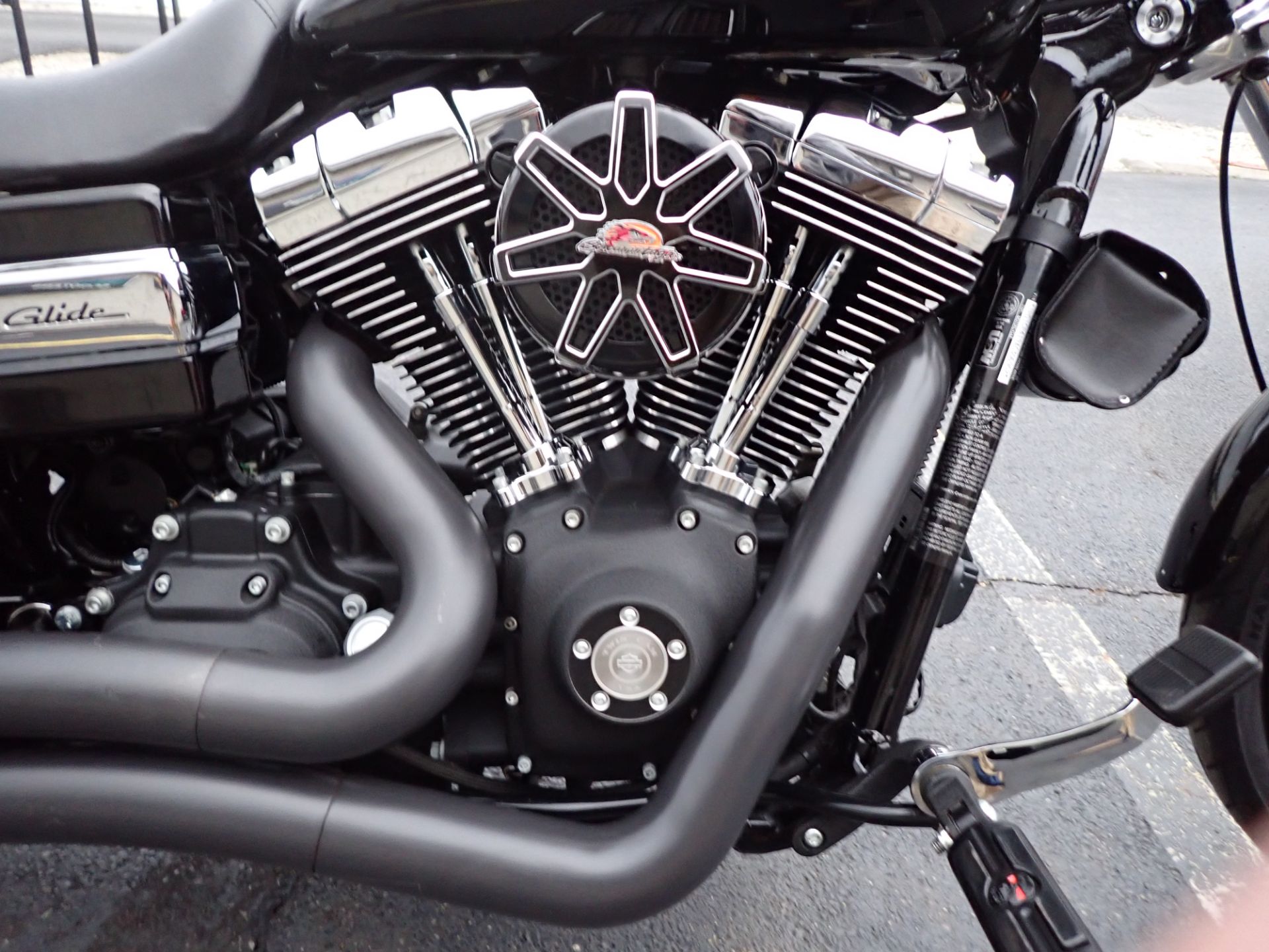 2010 Harley-Davidson Dyna® Wide Glide® in Massillon, Ohio - Photo 4