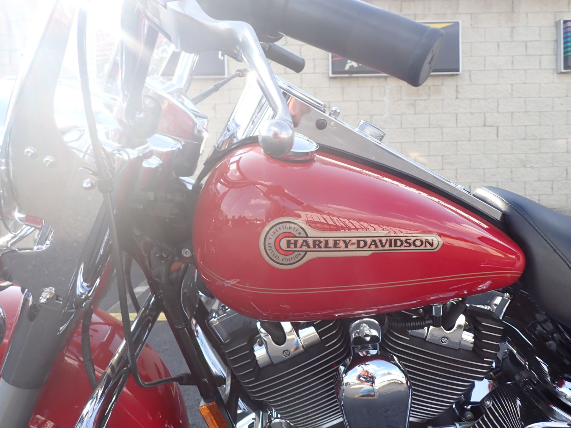 2006 Harley-Davidson Road King® Firefighter Special Edition in Massillon, Ohio - Photo 13