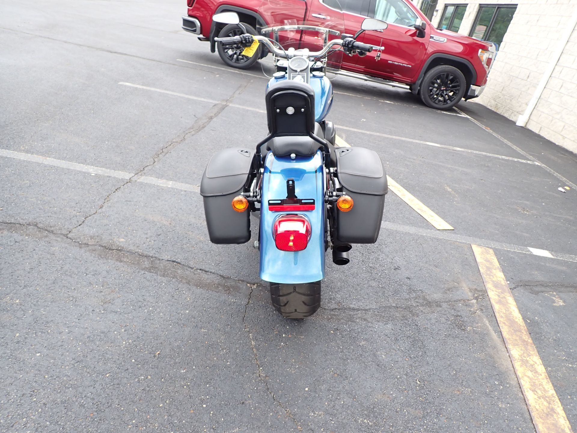 2014 Harley-Davidson Fat Boy® Lo in Massillon, Ohio - Photo 16