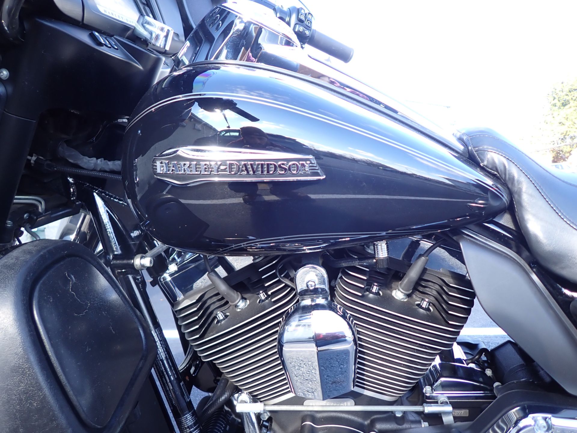 2015 Harley-Davidson Electra Glide® Ultra Classic® Low in Massillon, Ohio - Photo 7